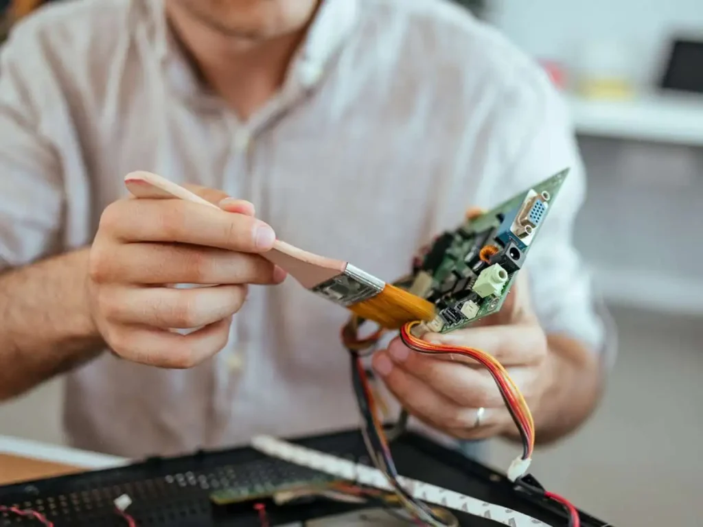 use soft brush to clean cpu