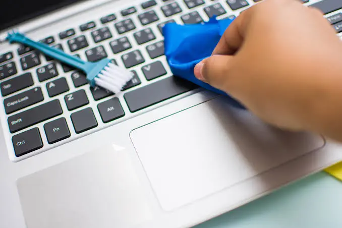 clean keyboard
