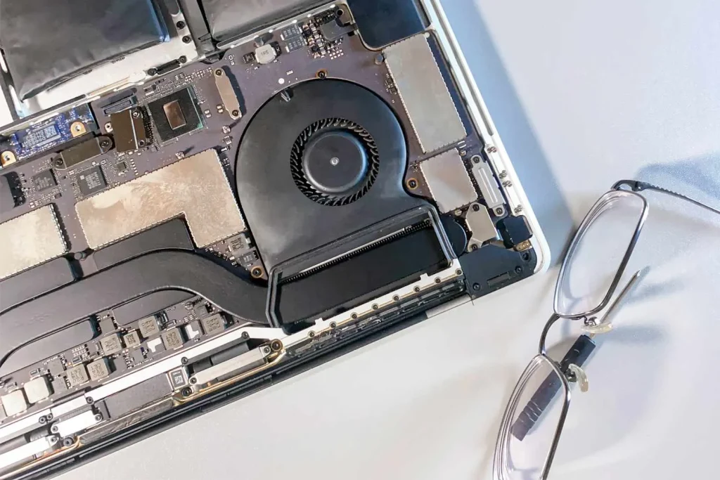 clean laptop vents